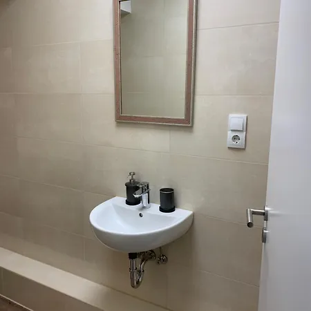 Vandrerhjem Private In Popular Neighborhood *