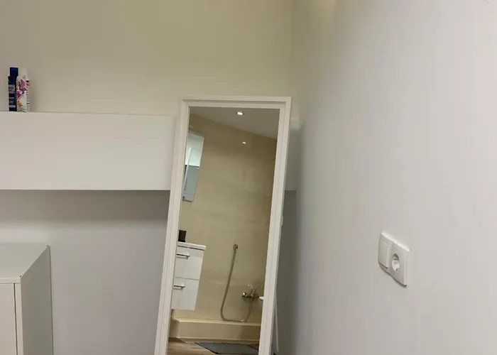 Hostel Private In Popular Neighborhood Keulen