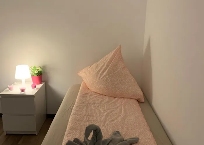 Private In Popular Neighborhood * Keulen