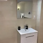 Private In Popular Neighborhood *