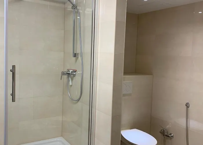 旅馆 Private In Popular Neighborhood *